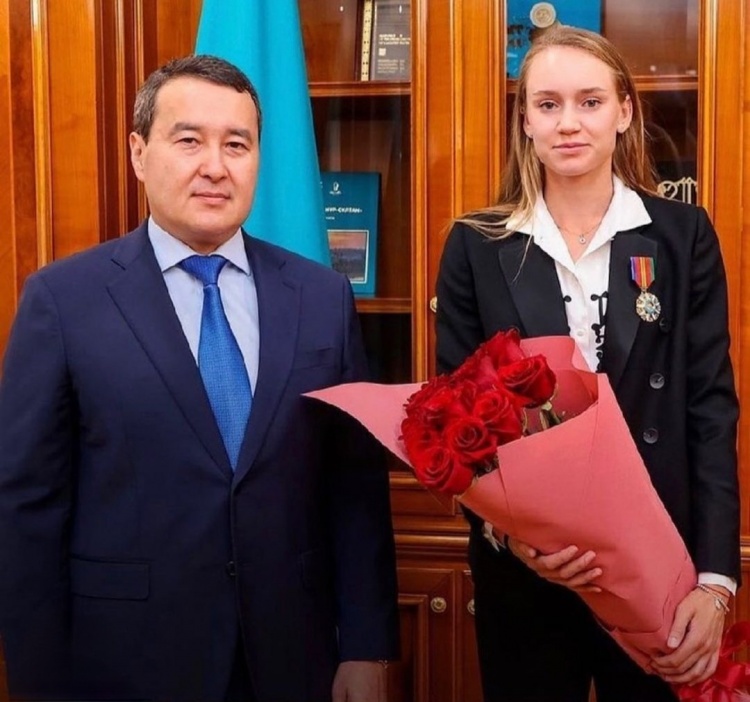 和球队的默 和球队的默