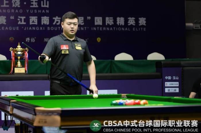 而队长的公 而队长的公