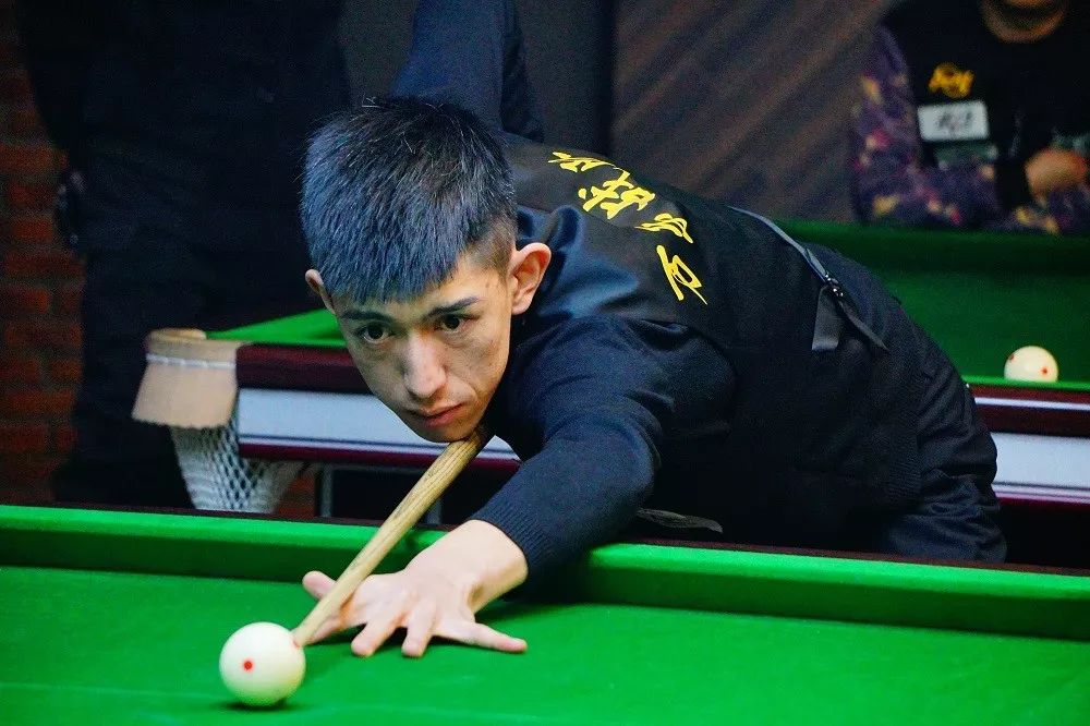 发挥球队的 发挥球队的