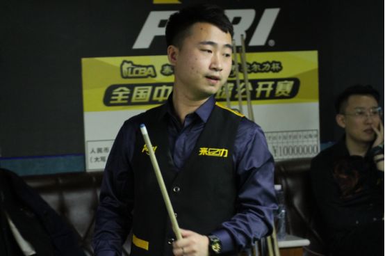 彩纷呈的较 彩纷呈的较