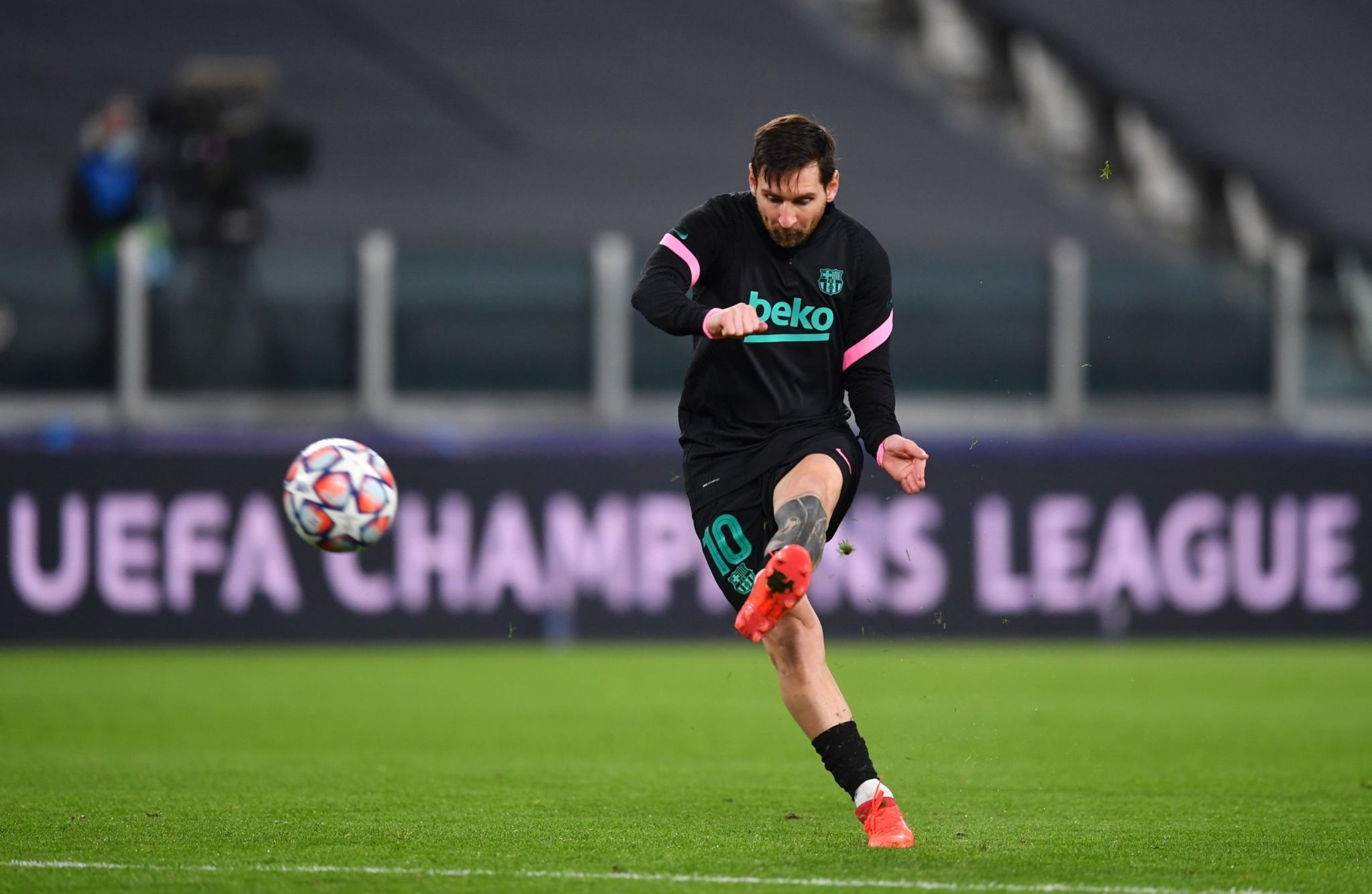 线员难以抵 线员难以抵