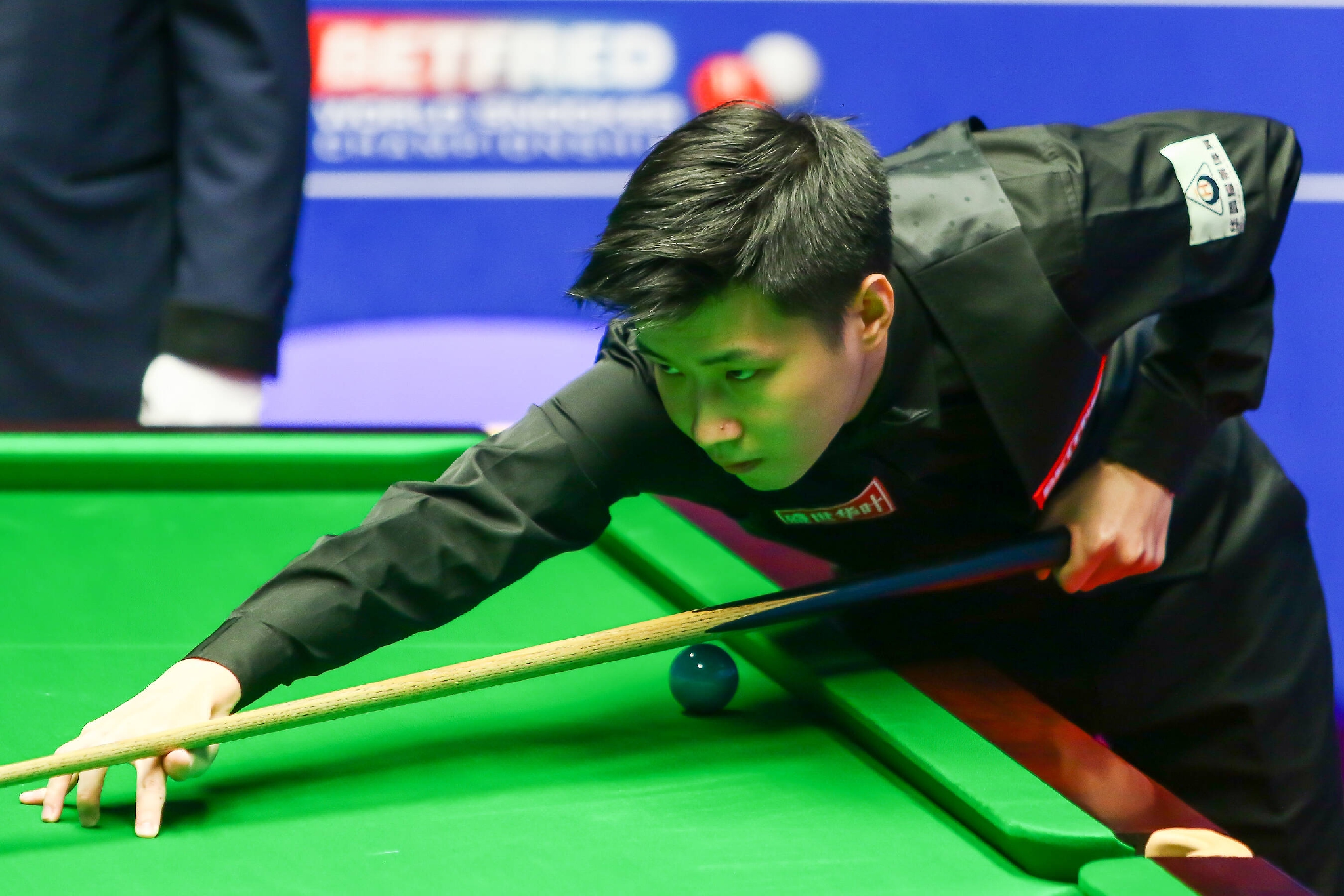 赛与网球抢 赛与网球抢